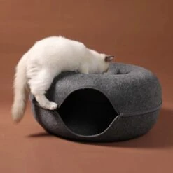 Merkloos A.K.A. Kattentunnel En Kattenmand In-1 – Kattenspeelgoed Speeltunnel Kattenhuis – Kattenhol Rond Kattenspeeltjes - Cat Cave Donut - Antraciet Vilt -Kattenbenodigdheden 1200x1200 418