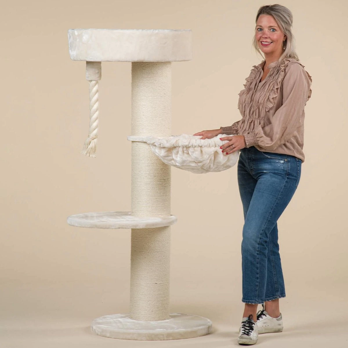 Krabpaal Voor Grote Katten Maine Coon Sleeper De Luxe Crème Beige Van RHRQuality 3 Krabpaal Voor Grote Katten Maine Coon Sleeper De Luxe Crème Beige Van RHRQuality