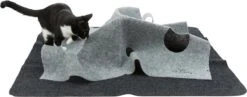 Trixie Cat Activity Adventure Carpet Grijs 99x99 Cm -Kattenbenodigdheden 1200x470