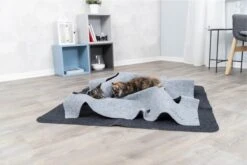 Trixie Cat Activity Adventure Carpet Grijs 99x99 Cm -Kattenbenodigdheden 1200x800 8