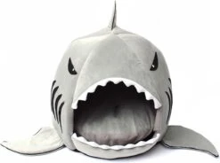 MikaMax Haai Hondenmand - Kattenmand - Dierenmand - Huisdierkussen - Mand Of Bed - Origineel - Extra Zacht Materiaal - 42 X 42 X 36 Cm -Kattenbenodigdheden 1200x892 2