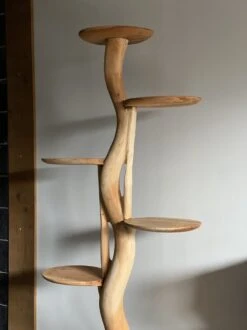 Boomsculptuur Met Ronde Plateaus Voor Planten Of Katten 200cm Hoog